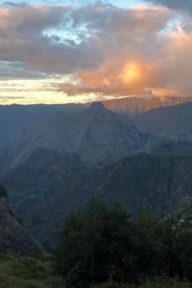 GRAND RAID DE LA RÉUNION - DIAGONALES DES FOUS 160 KM 10,000 M D+